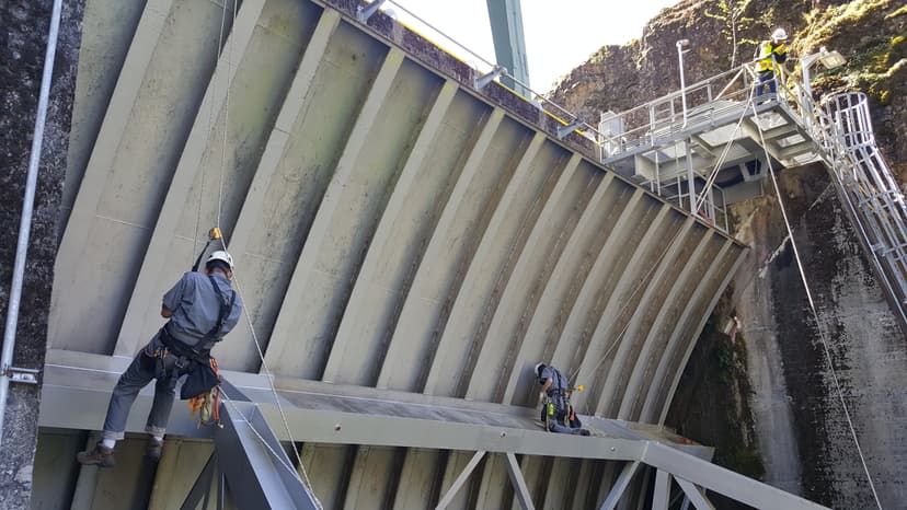 Spillways and Gates sector monitoring